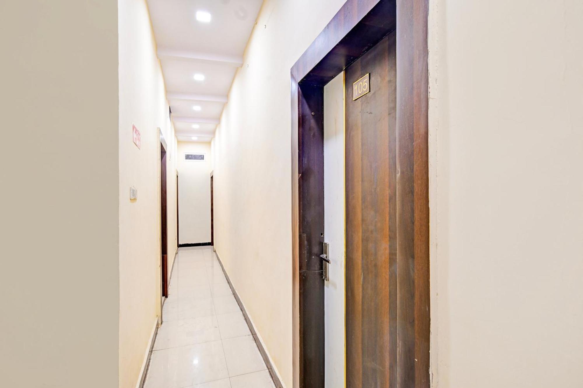 Super Hotel O Hanuman Naka Ujjain Formerly Krishna Palace Εξωτερικό φωτογραφία