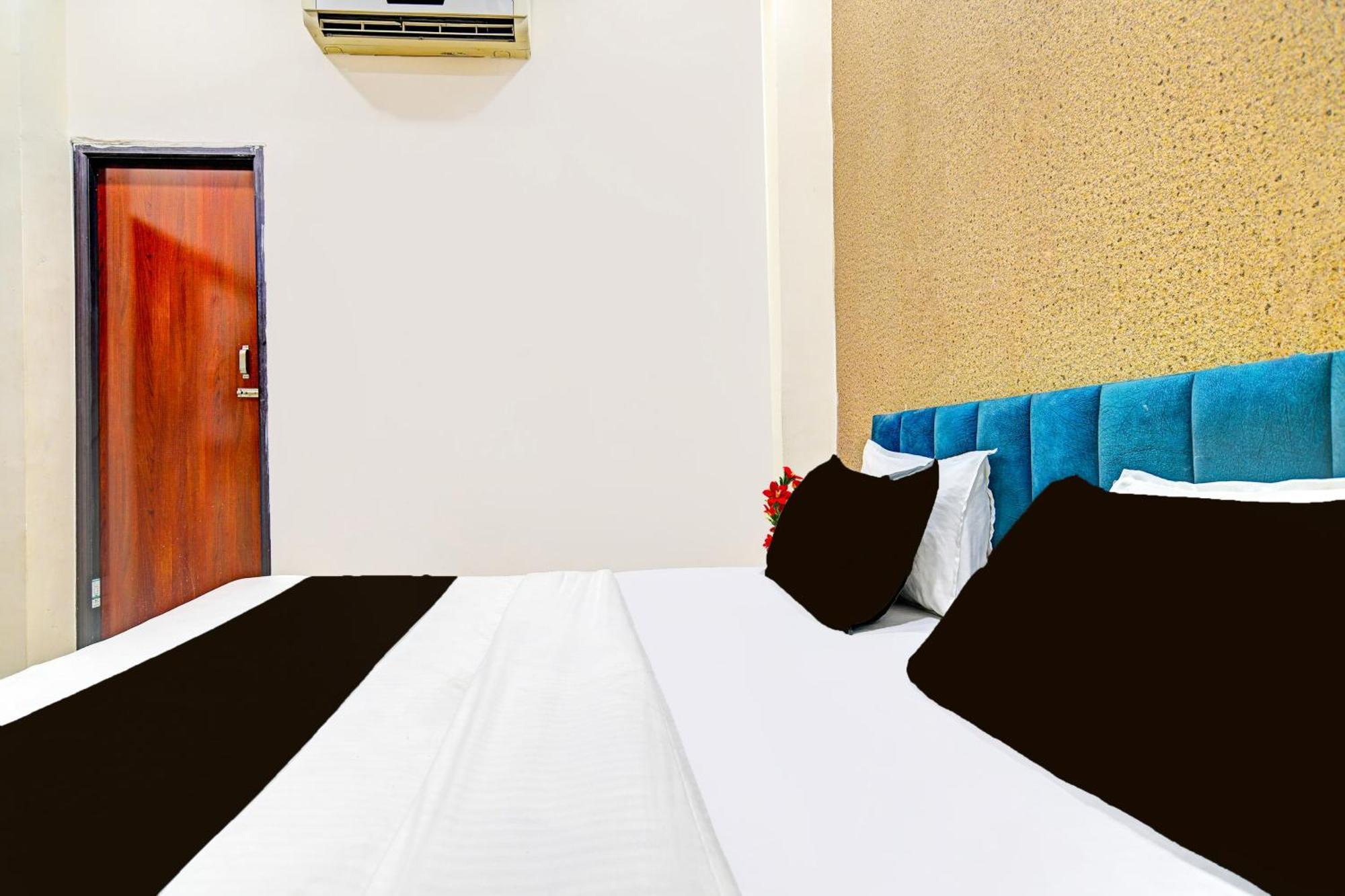 Super Hotel O Hanuman Naka Ujjain Formerly Krishna Palace Εξωτερικό φωτογραφία