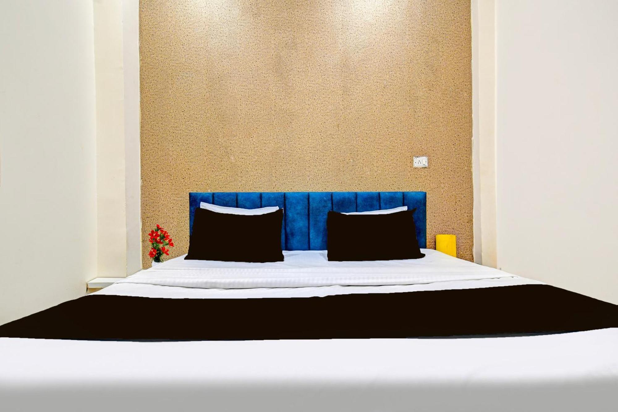 Super Hotel O Hanuman Naka Ujjain Formerly Krishna Palace Εξωτερικό φωτογραφία